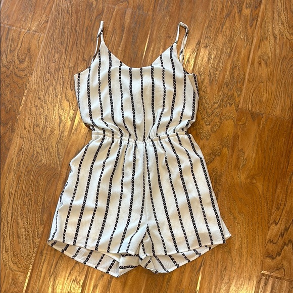 Striped Sleeveless Jumpsuit - Picture 1 of 3